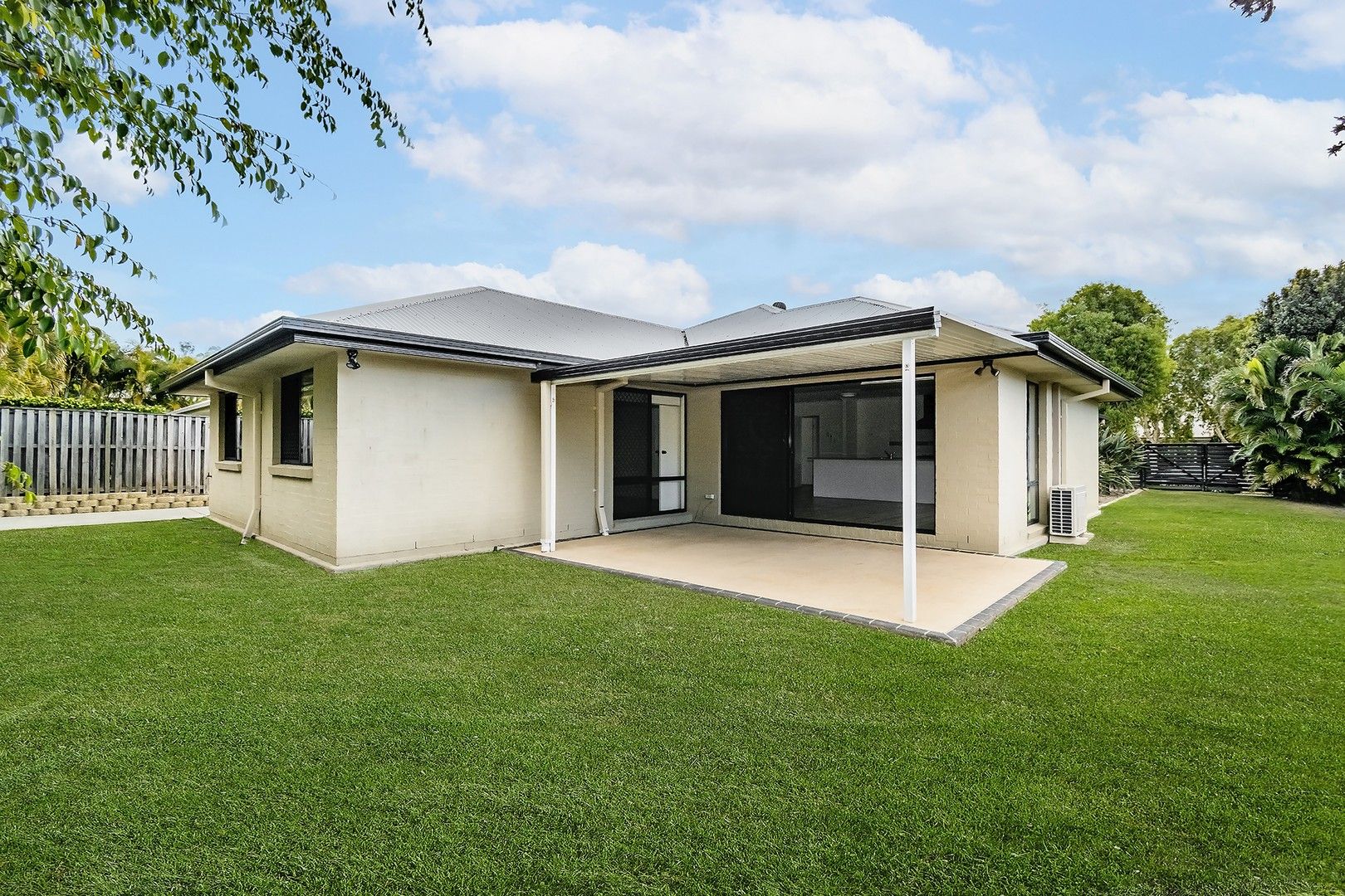 4 Sailaway Court, Coomera Waters QLD 4209, Image 0
