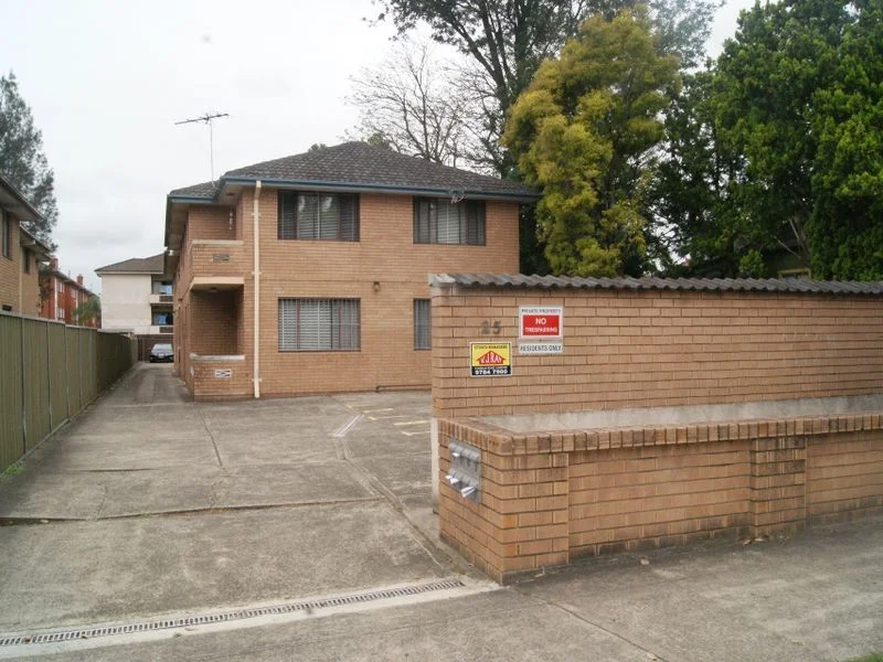 1/25 Sixth Avenue, Campsie NSW 2194