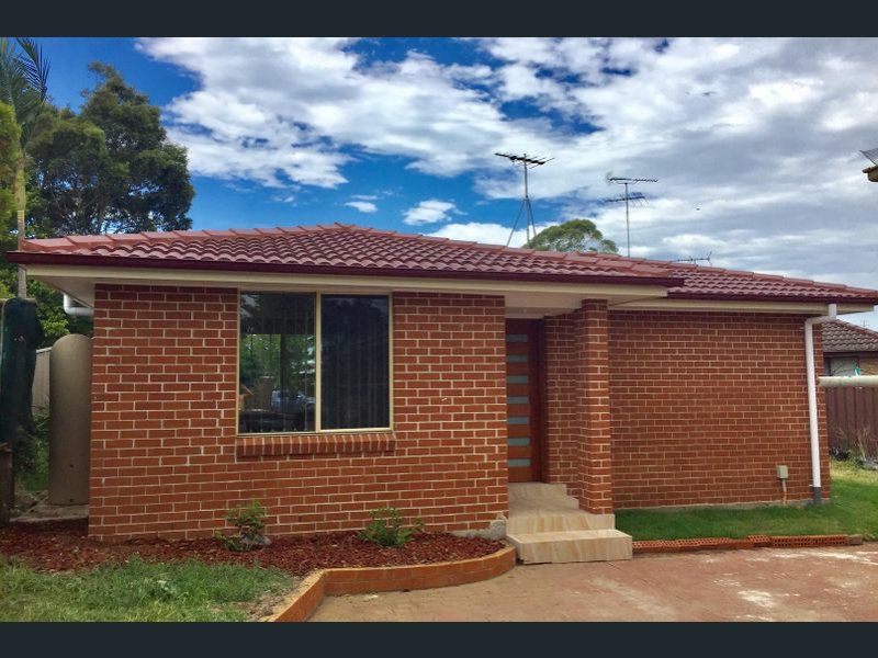 2 bedrooms House in 3A Stubbs Place INGLEBURN NSW, 2565