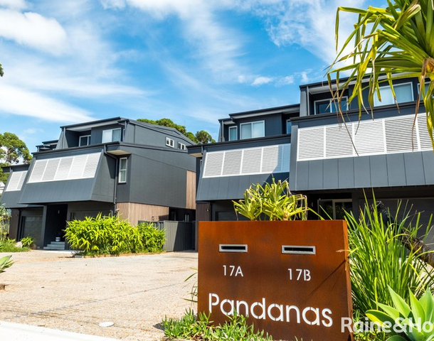 17B Mitchell Parade, Mollymook Beach NSW 2539