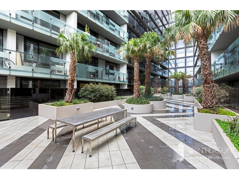 2 bedrooms Apartment / Unit / Flat in 521/20 Shamrock St ABBOTSFORD VIC, 3067
