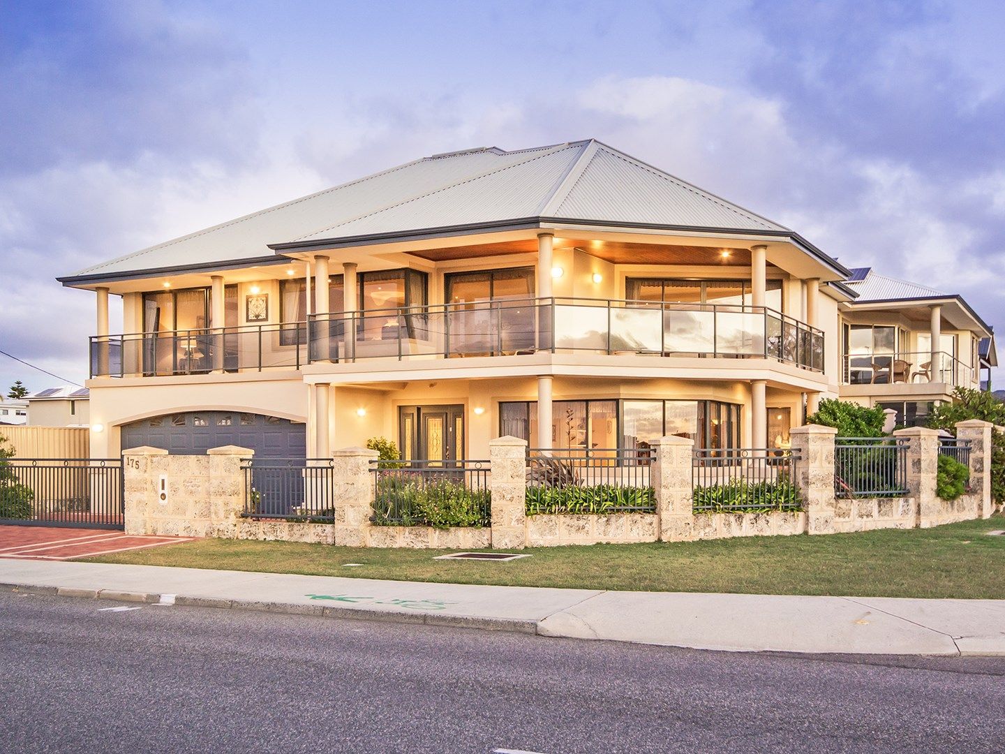 175 Rockingham Beach Rd, Rockingham WA 6168, Image 0