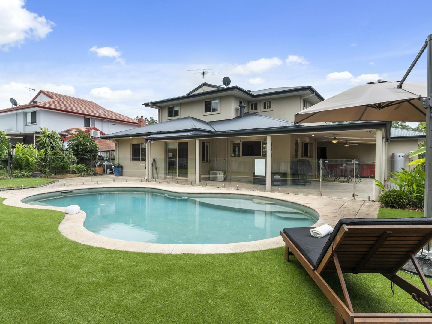 12 Samuel Place, Sinnamon Park QLD 4073, Image 1