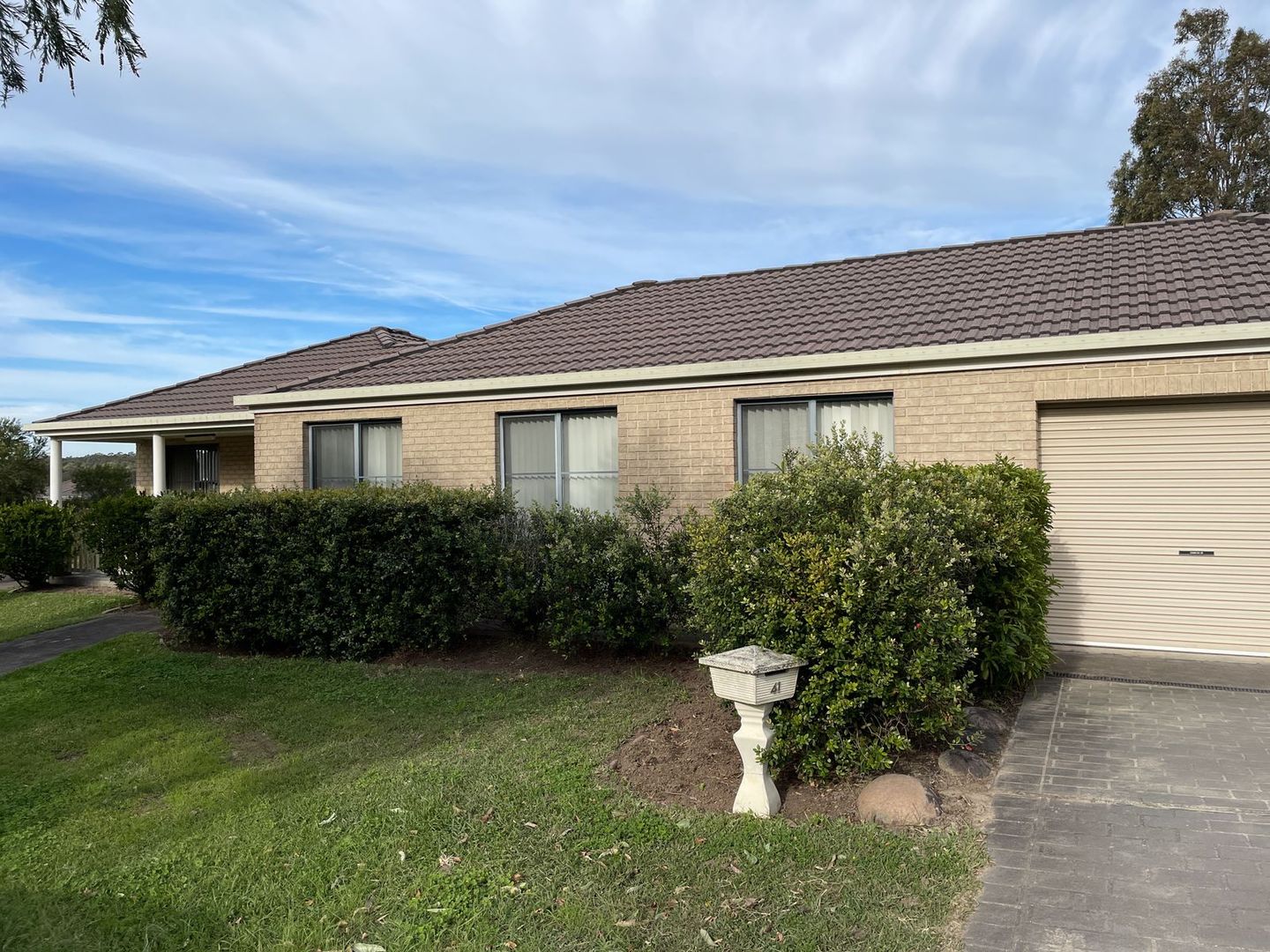 41 Lord Howe Drive, Ashtonfield NSW 2323 House For Rent Domain