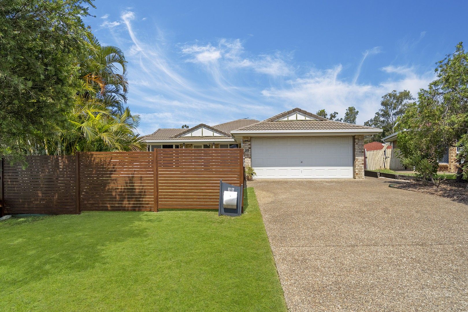 4 bedrooms House in 22 Willowtree Drive FLINDERS VIEW QLD, 4305
