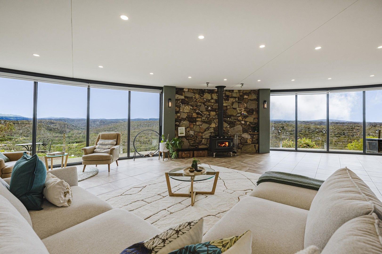 4 bedrooms House in 2223 Gisborne Road COIMADAI VIC, 3340