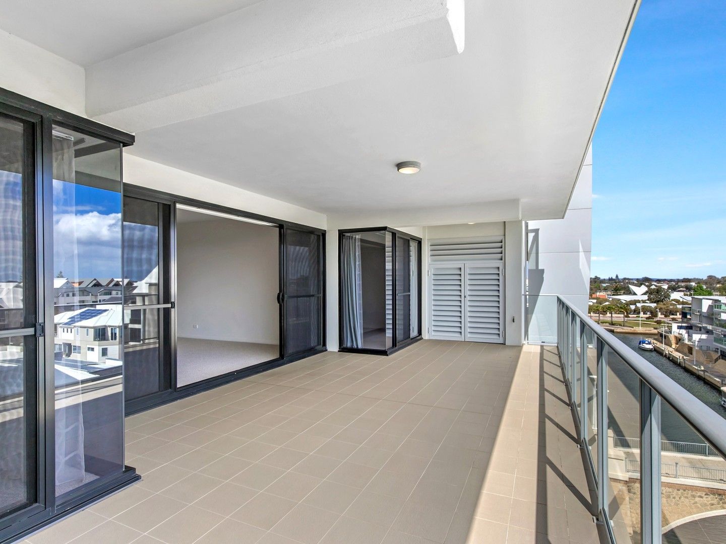 3 bedrooms Apartment / Unit / Flat in 26/15 The Palladio MANDURAH WA, 6210