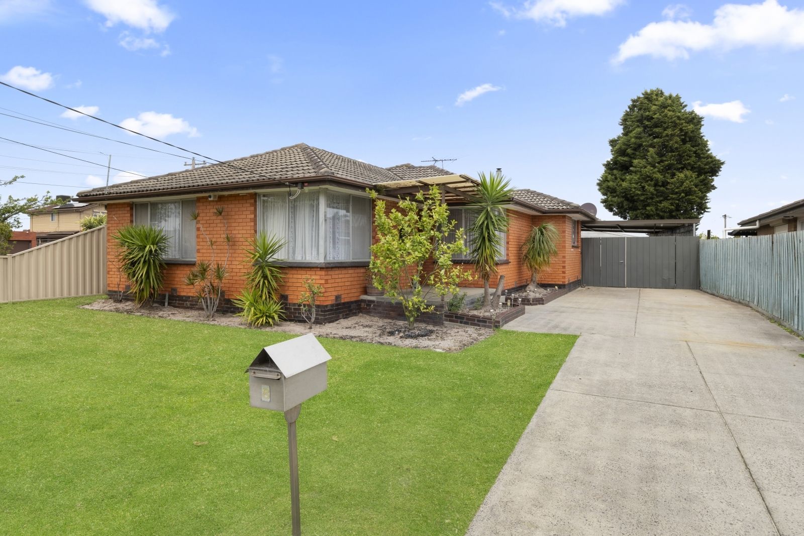 8 Andleon Way, Springvale South VIC 3172, Image 0