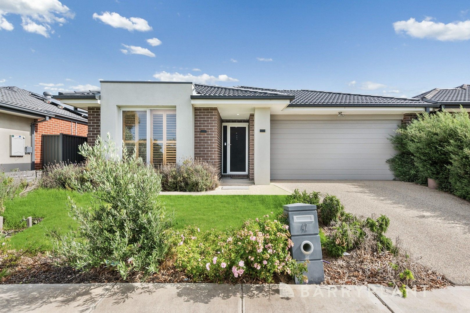 4 bedrooms House in 42 Gateau Drive WERRIBEE VIC, 3030