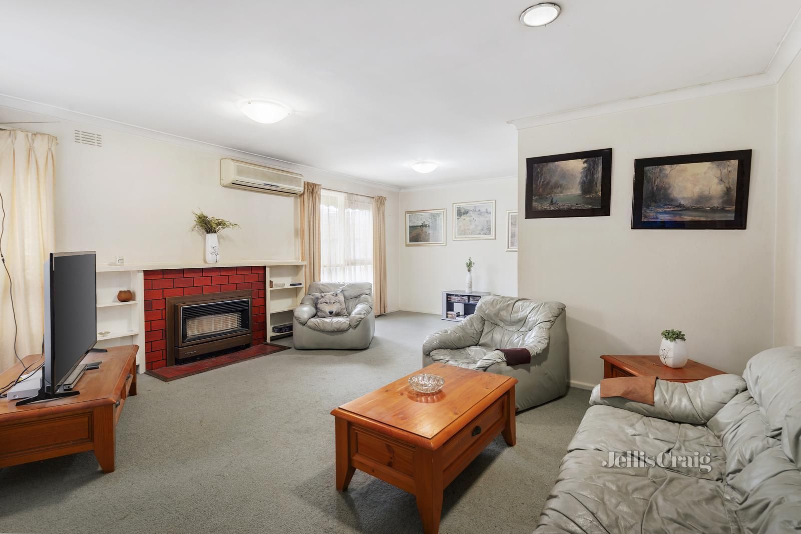 19 Freeman Street, Ringwood East VIC 3135, Image 2