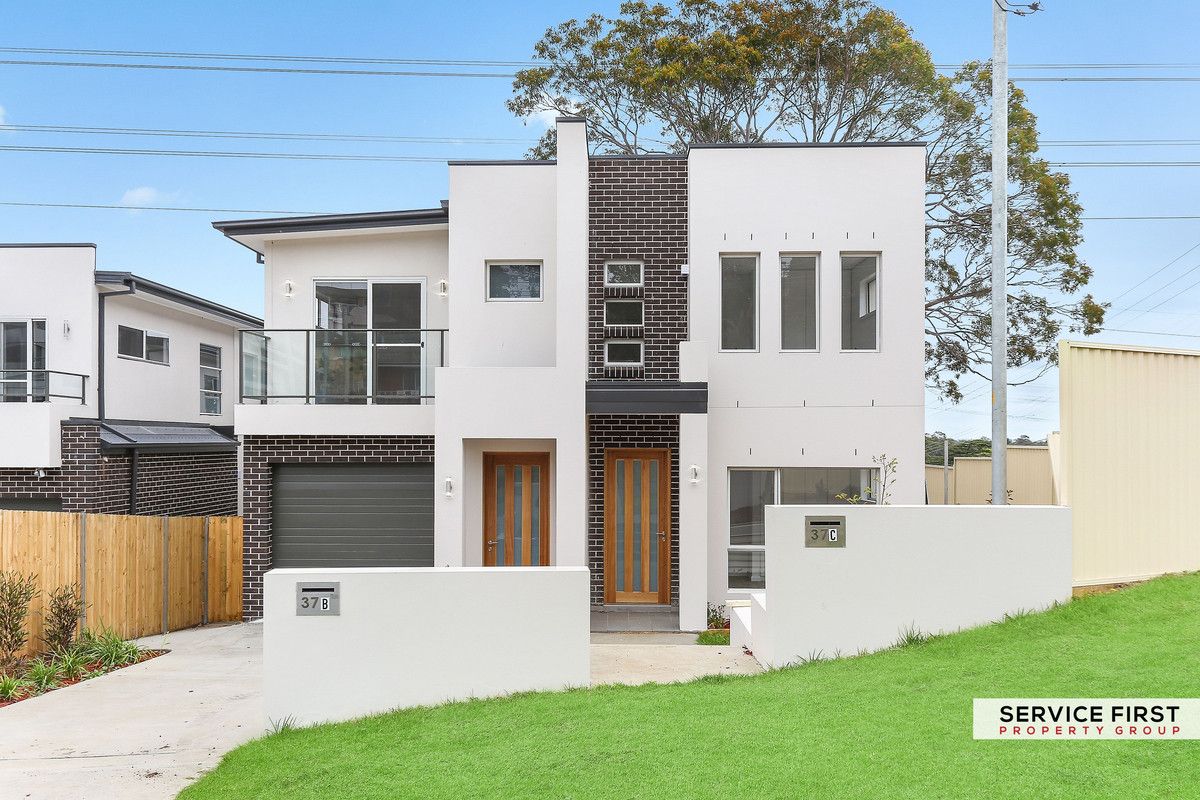 4 bedrooms Duplex in 37B Dandarbong Avenue CARLINGFORD NSW, 2118