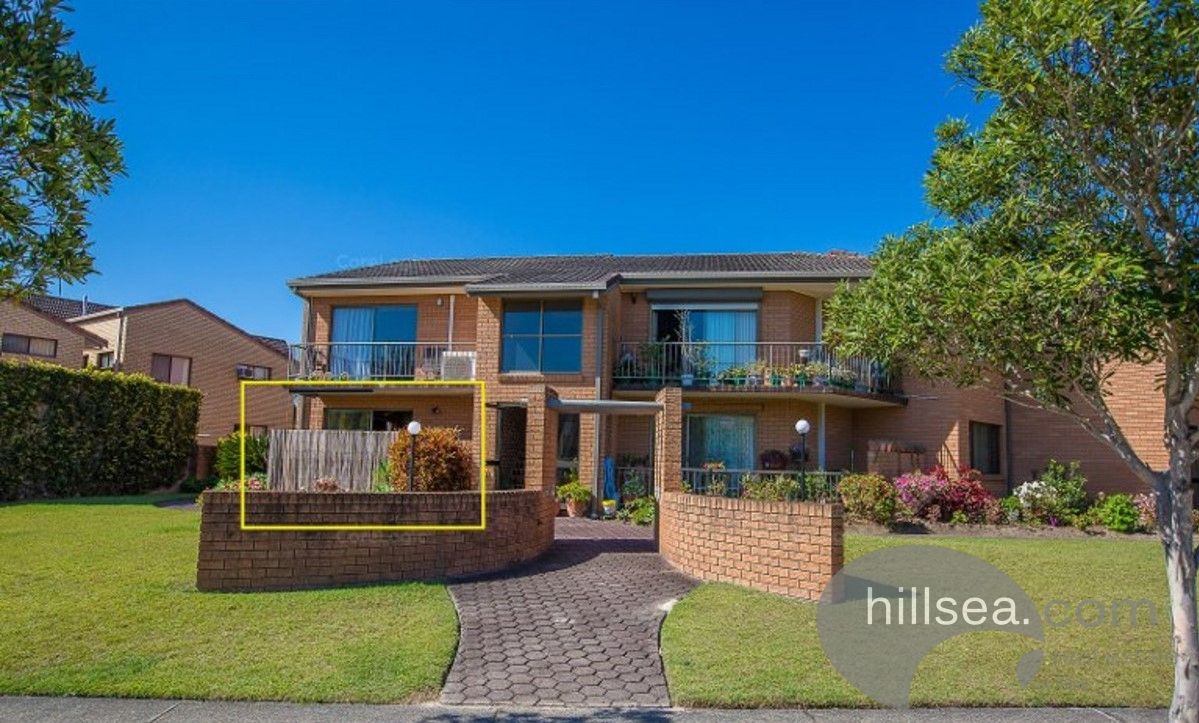 2 bedrooms Apartment / Unit / Flat in 1/38 Duet Drive MERMAID WATERS QLD, 4218