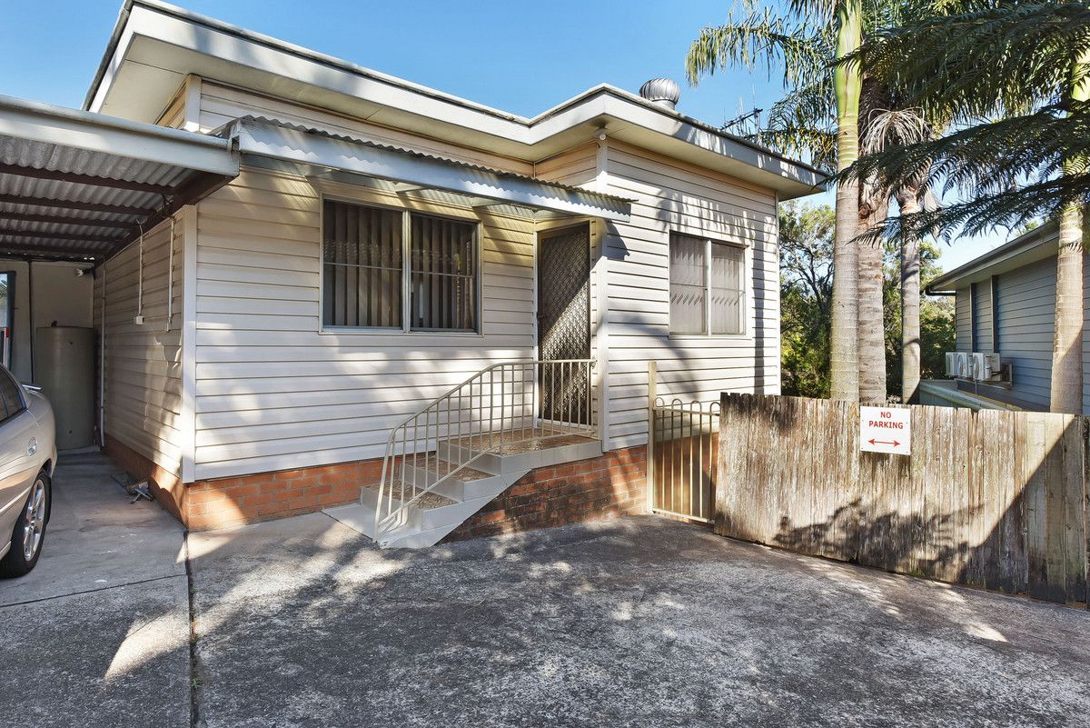 2 bedrooms Apartment / Unit / Flat in 2/91 Lake Road PORT MACQUARIE NSW, 2444