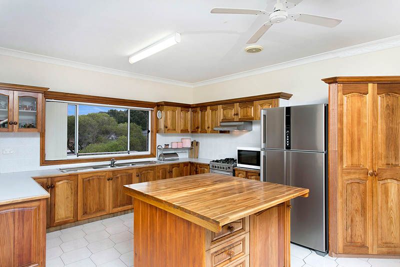 76 Parklands Drive, Shellharbour NSW 2529, Image 1