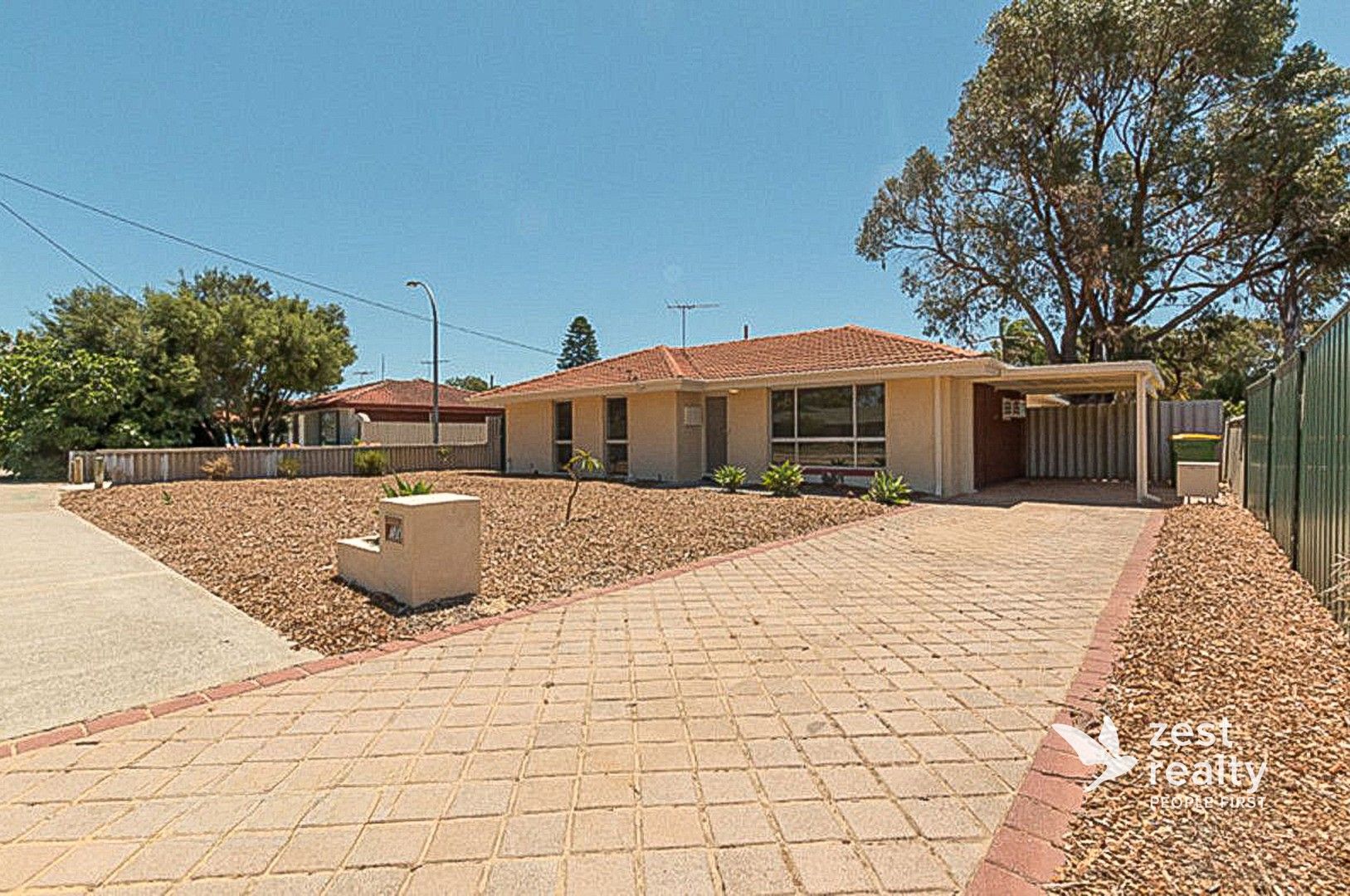 3 bedrooms House in 104 Milina Street HILLMAN WA, 6168