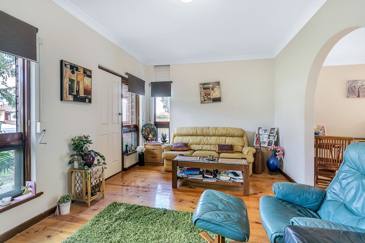 2/7 Trewren Avenue, Rostrevor SA 5073, Image 2