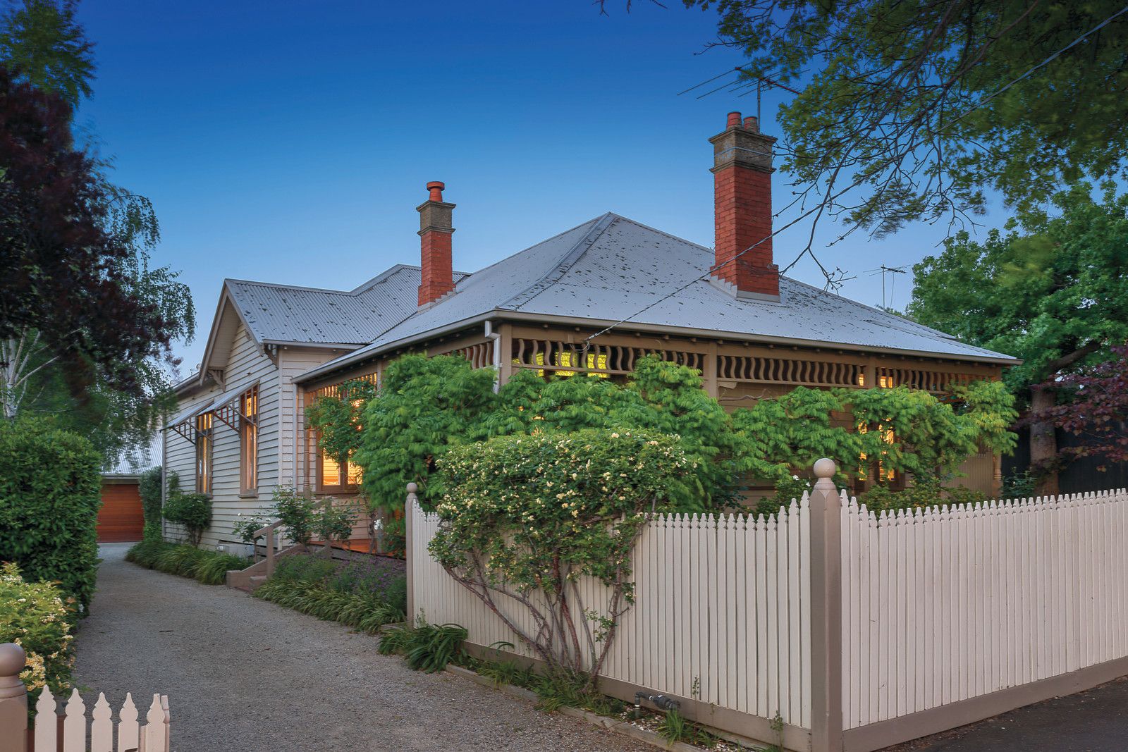 1/145 Prospect Hill Road, Canterbury Property History & Address