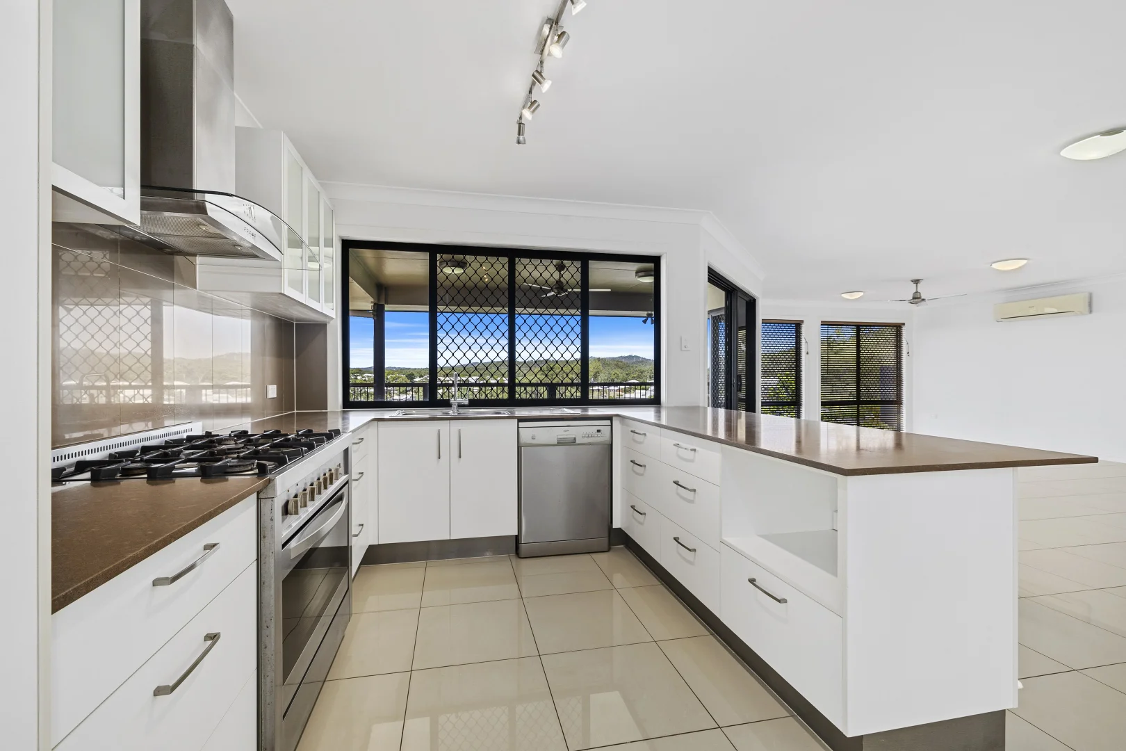 Additional image 6 of 3 Eucalyptus Place, Kirkwood QLD 4680