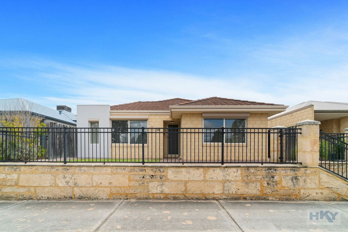 3 bedrooms House in 28 Ardmore Parade ELLENBROOK WA, 6069
