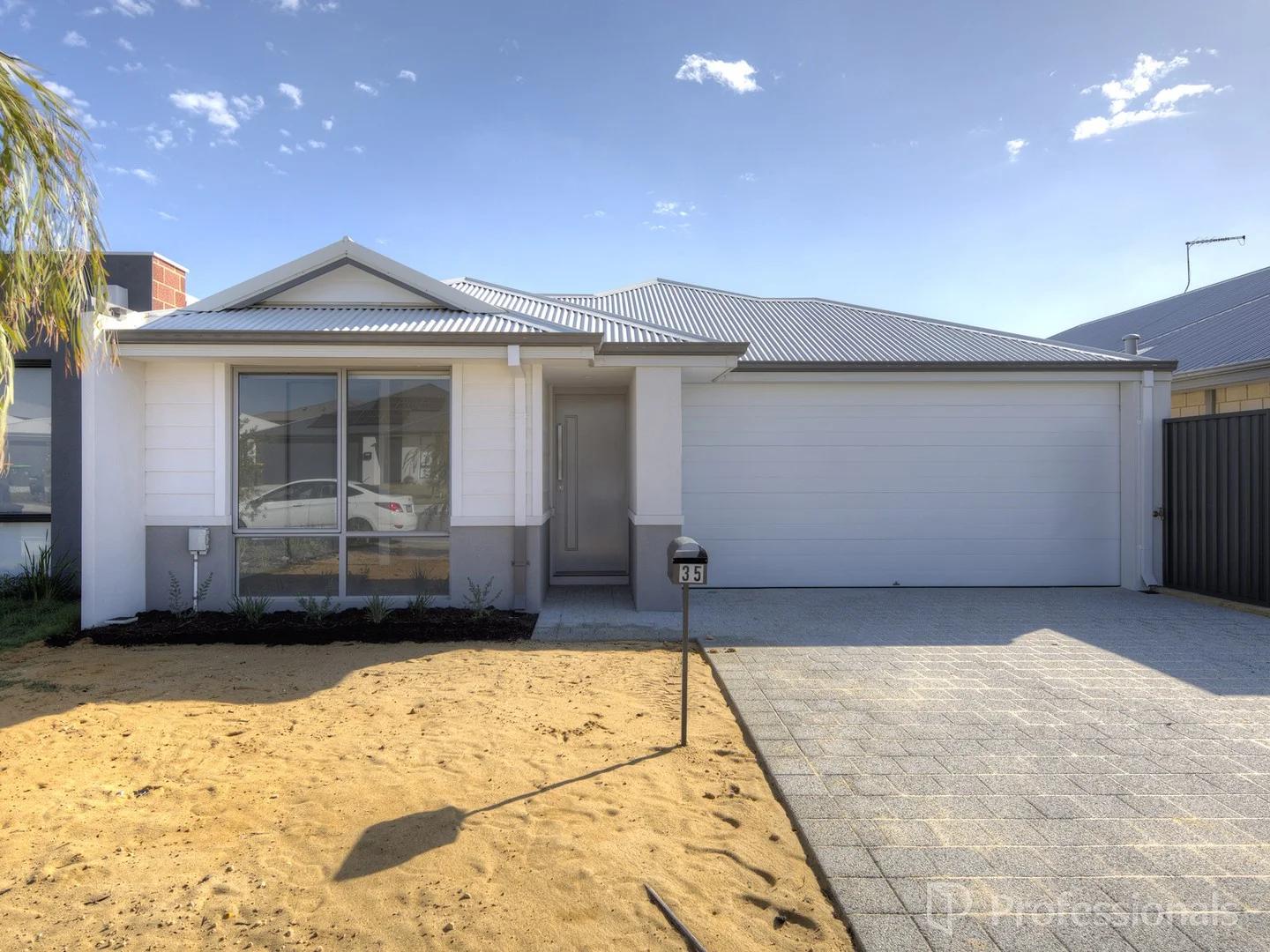 35 Hasties Road, Yanchep WA 6035