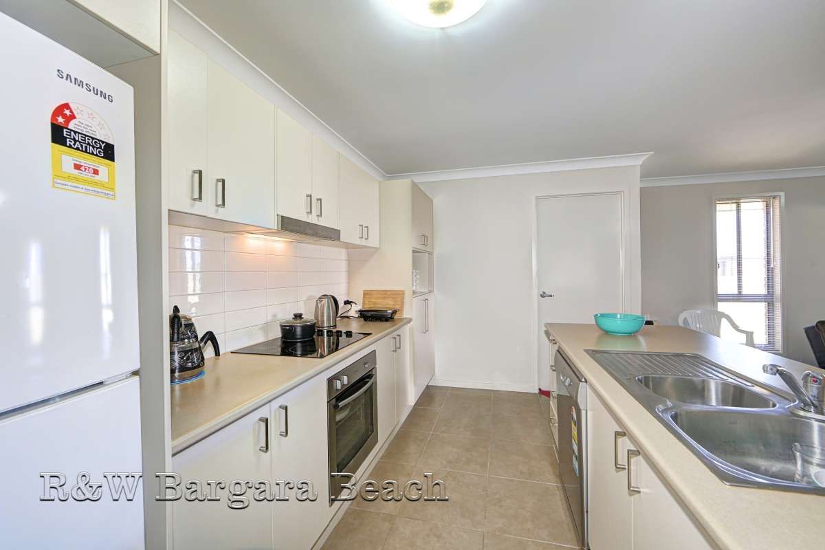 4 Villa Court, Ashfield QLD 4670, Image 2