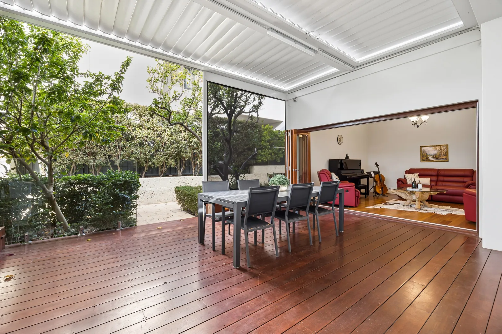 House in Mosman Park - More