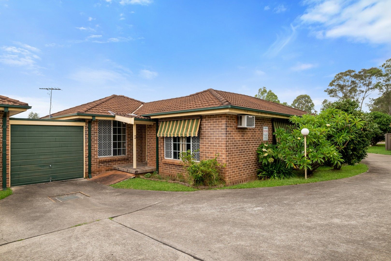 3/63 Fuchsia Crescent, Macquarie Fields NSW 2564, Image 0