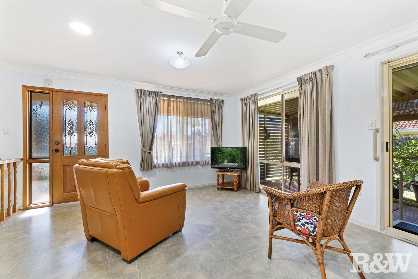 1/1 Maxwell Close, Green Point NSW 2251, Image 2
