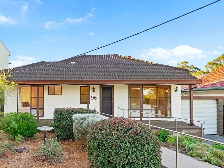 96 Pretoria Parade, Hornsby NSW 2077