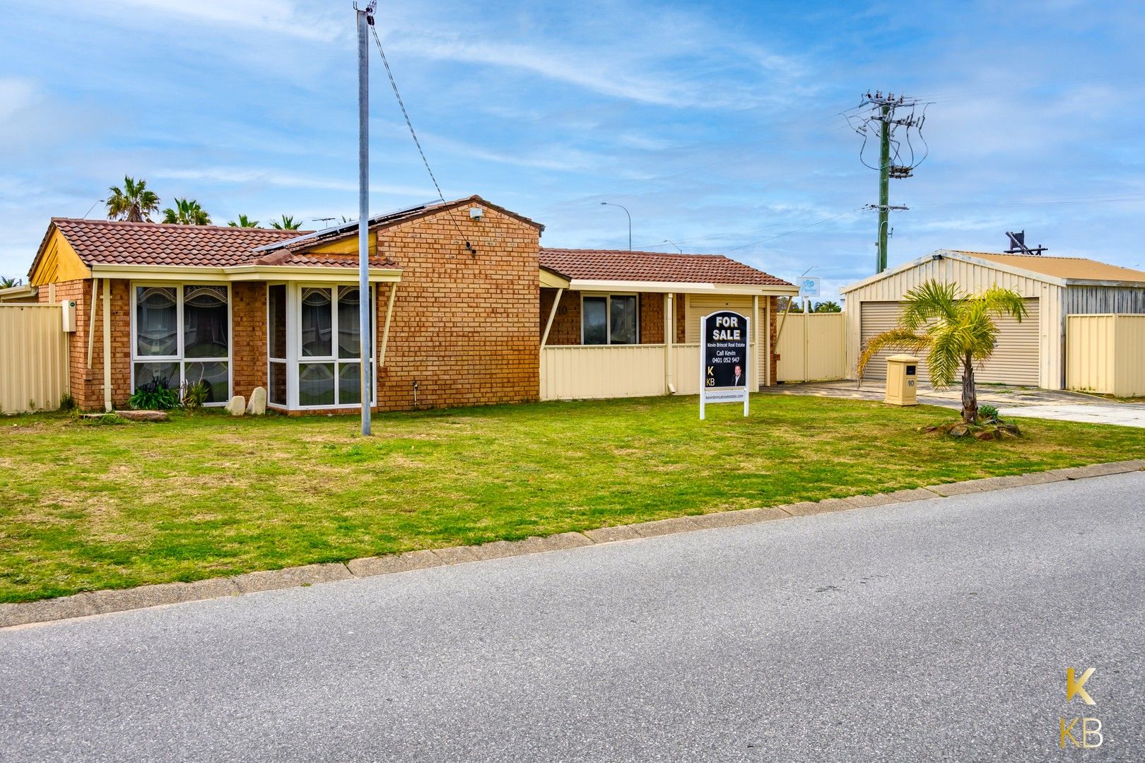 3 bedrooms House in 10 Grange Dr COOLOONGUP WA, 6168