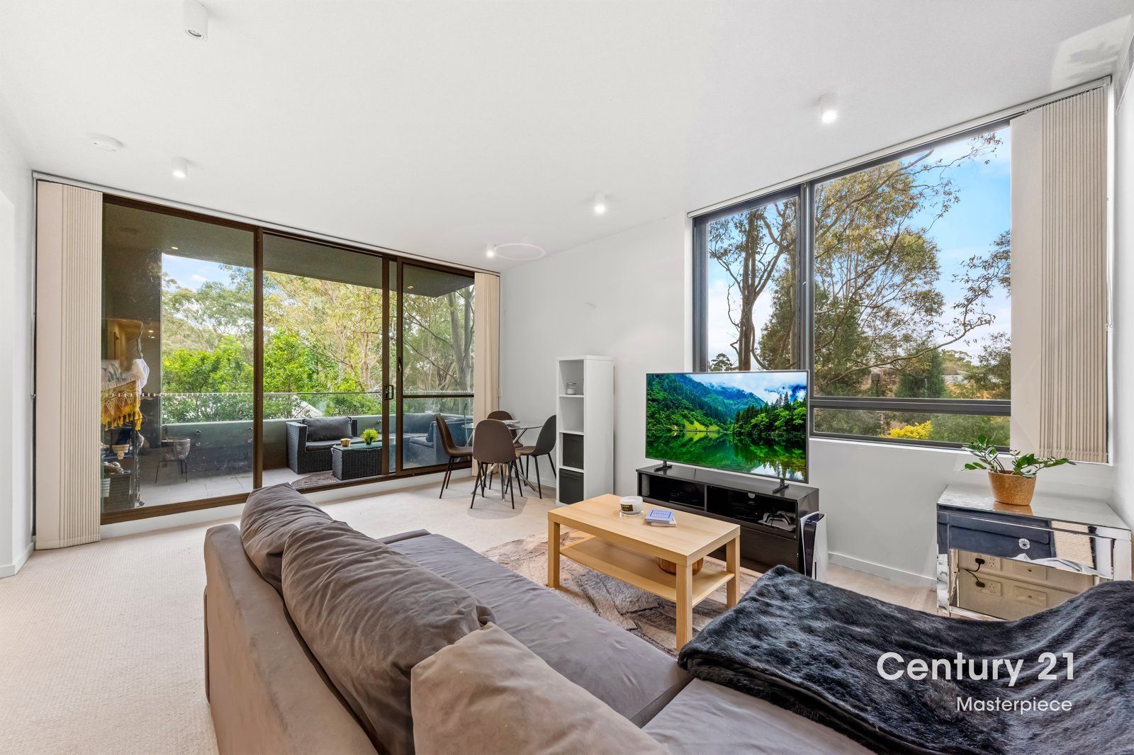 111/2 Saunders Close, Macquarie Park NSW 2113, Image 2