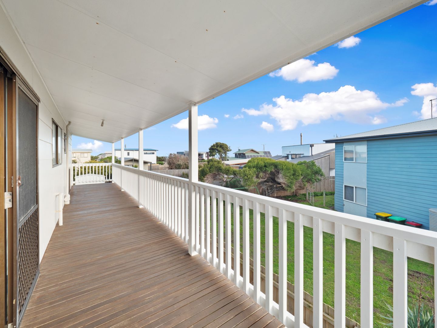 27 Foam Street, Sunderland Bay VIC 3922, Image 2