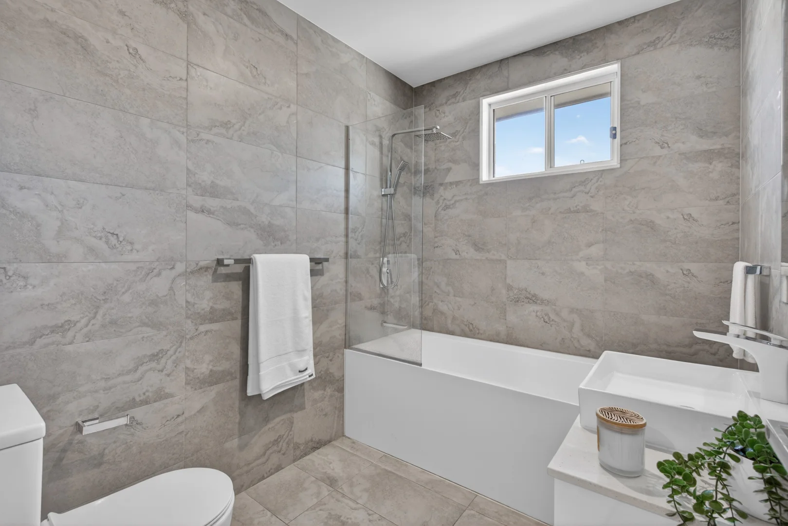 Additional image 6 of 2/21 Carinya Road, Girraween NSW 2145