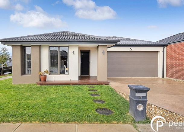 17 Rowling Drive, Officer VIC 3809