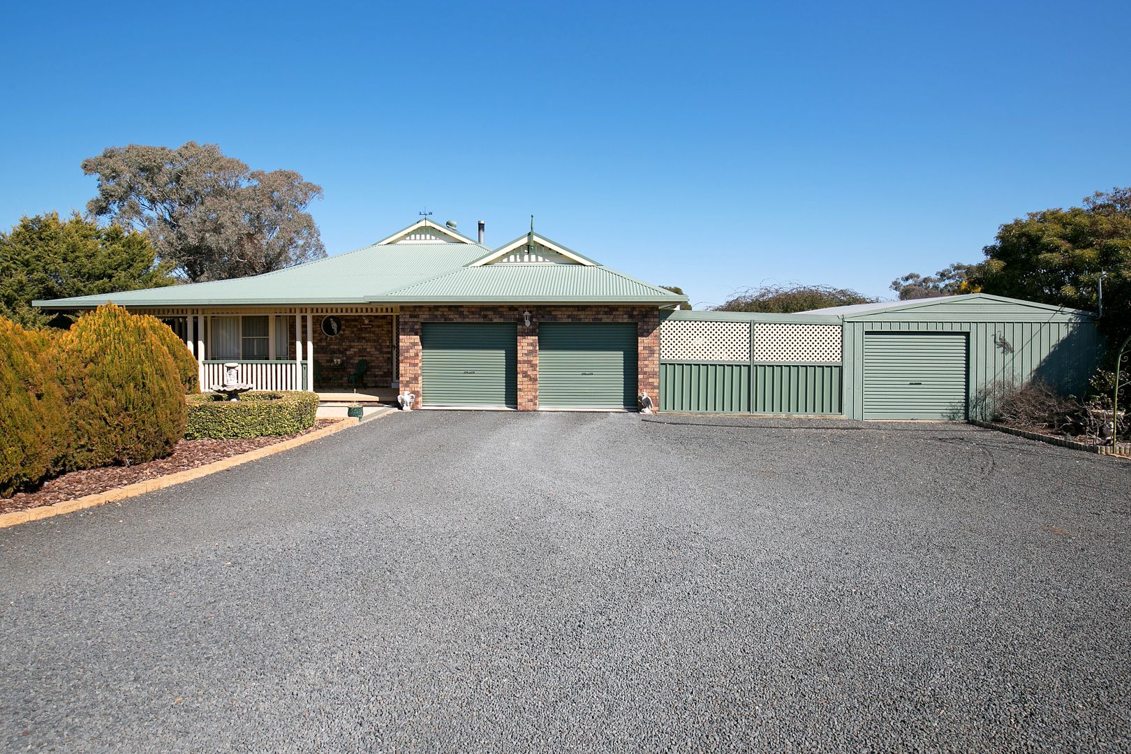 95 Runnymede Drive, Inverell Property History & Address Research Domain