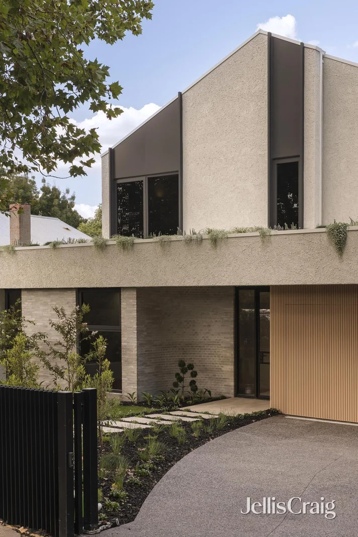 Additional image 2 of 10 Naroon Road, Alphington VIC 3078