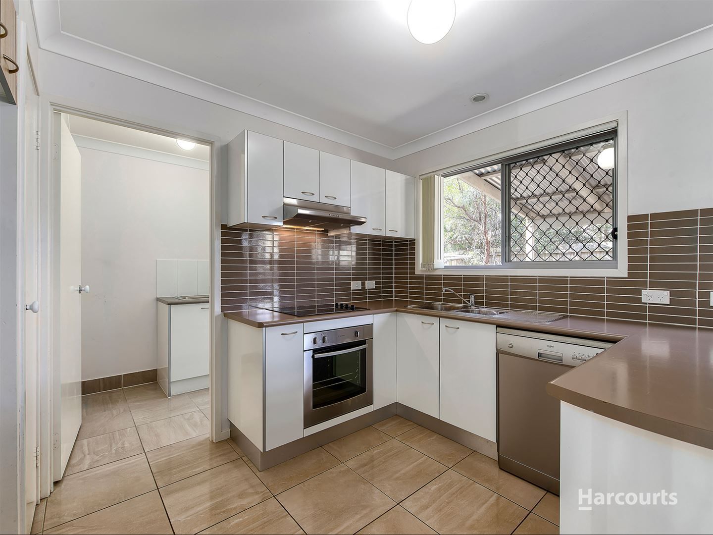 142/350 Leitchs rd, Brendale QLD 4500, Image 2