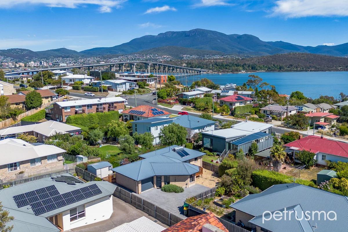 Additional image 14 of 9A Yolla Street, Rose Bay TAS 7015