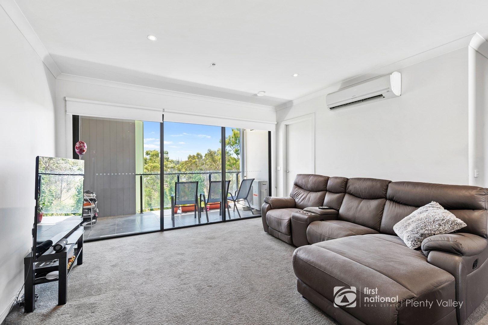 205/40 Bush Boulevard, Mill Park VIC 3082, Image 0