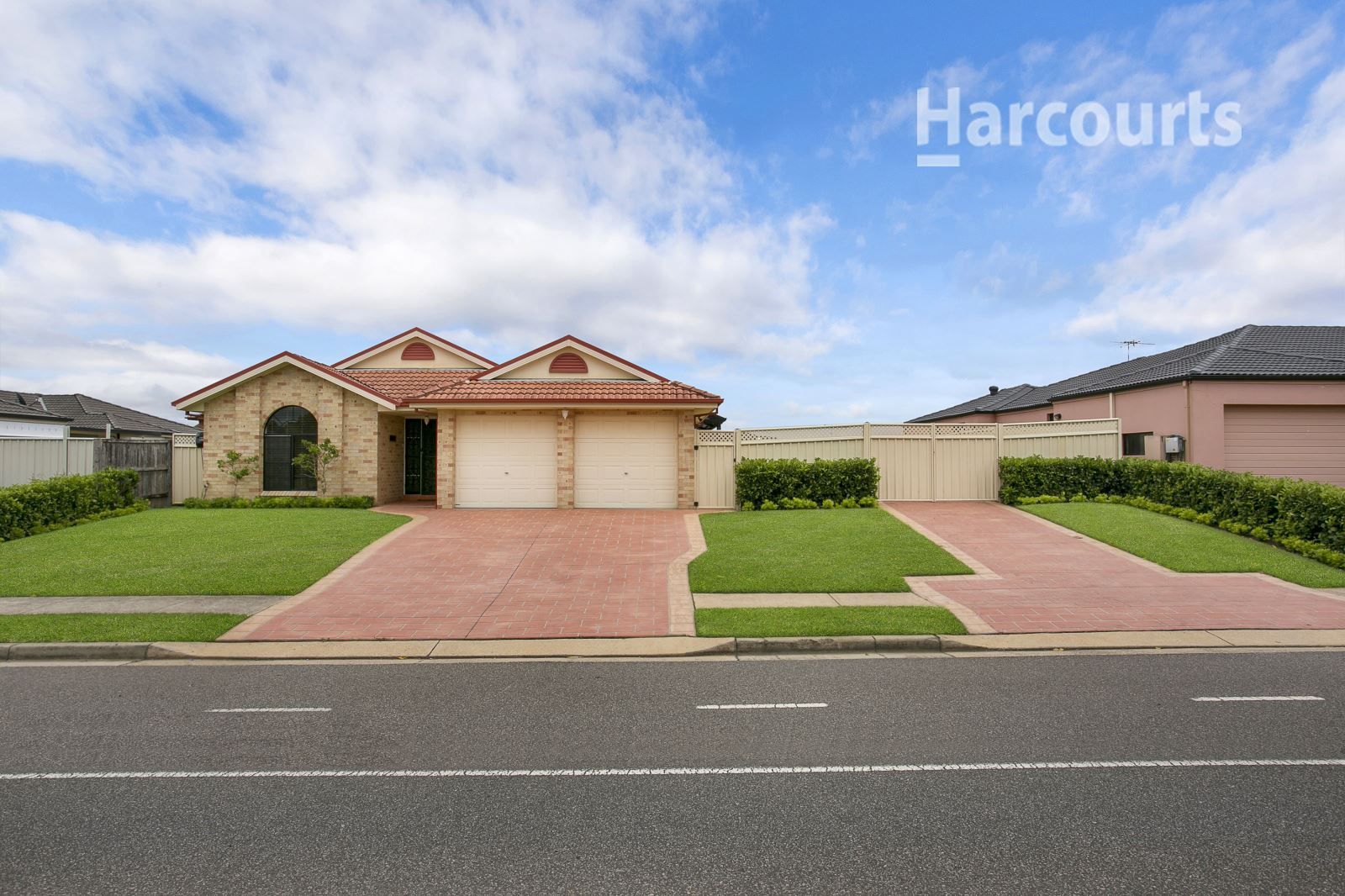 14 Englorie Park Drive, Glen Alpine NSW 2560, Image 0