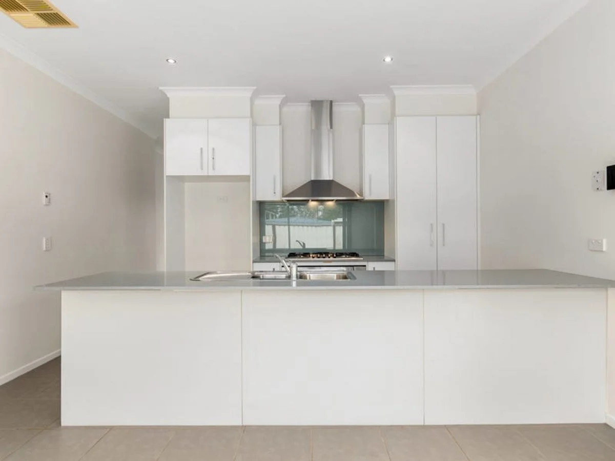 Additional image 2 of 3/2 Fishburn Grove, Harkness VIC 3337