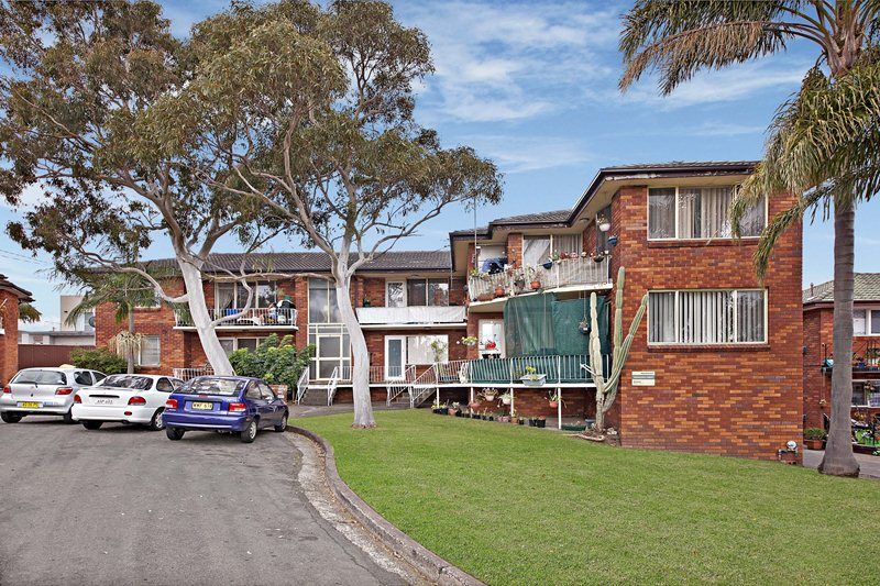 2 bedrooms Apartment / Unit / Flat in 4/3 St Judes Crescent BELMORE NSW, 2192
