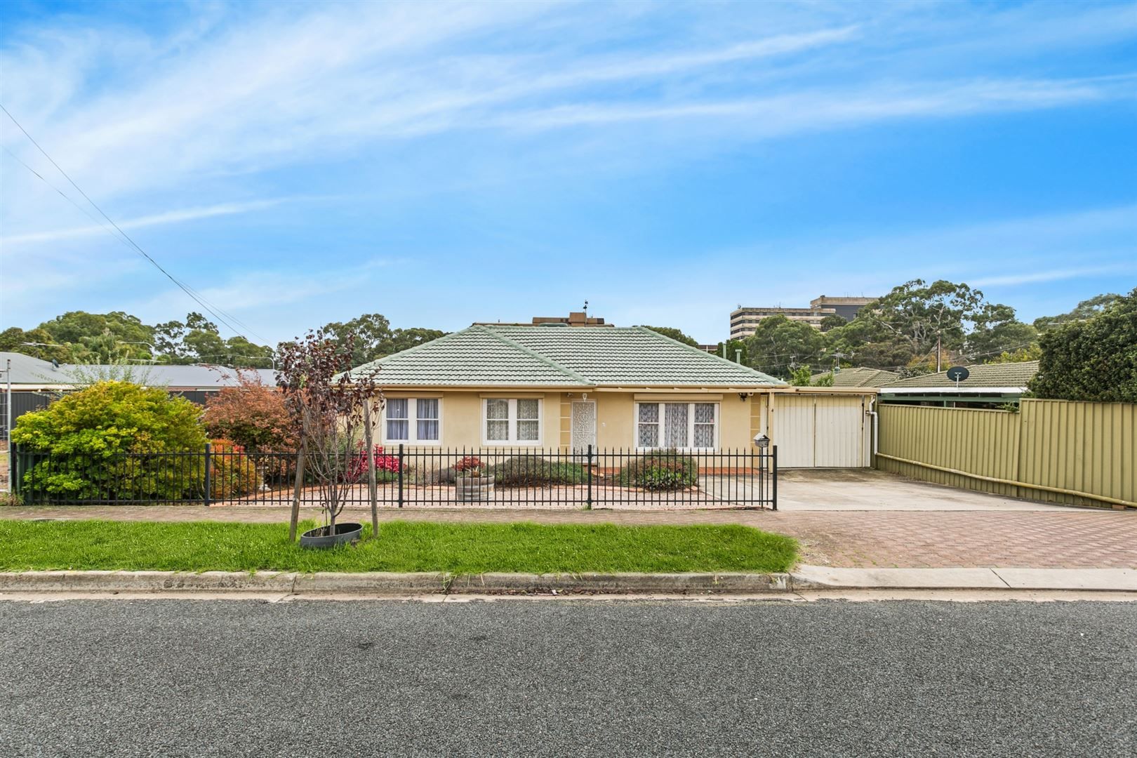 4 Meadowvale Road, Modbury SA 5092, Image 1