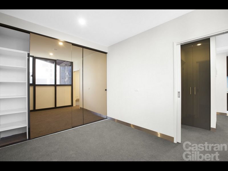 701/33 Clarke Street, Southbank VIC 3006, Image 2