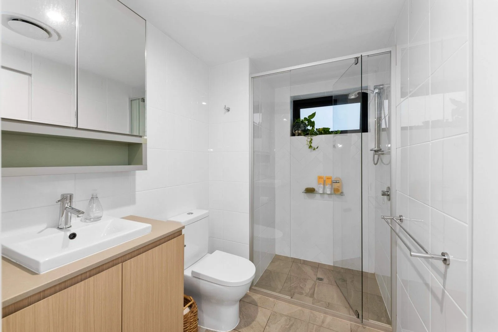 Additional image 13 of ID:21093517/88 Waldheim Street, Annerley QLD 4103