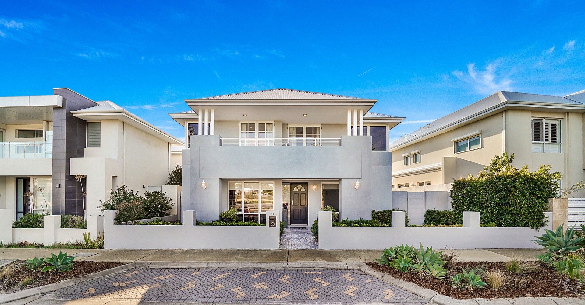 3 bedrooms House in 11 Seychelles Lane HILLARYS WA, 6025