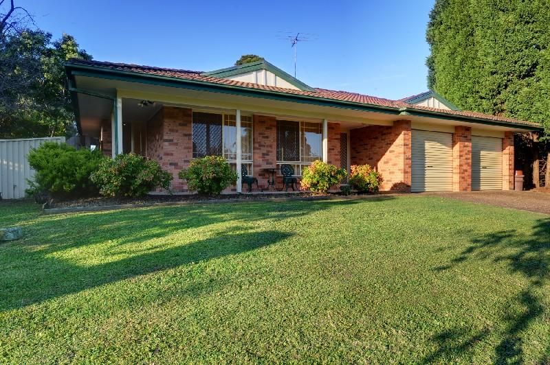 2 Banksia Place, Wattle Grove NSW 2173