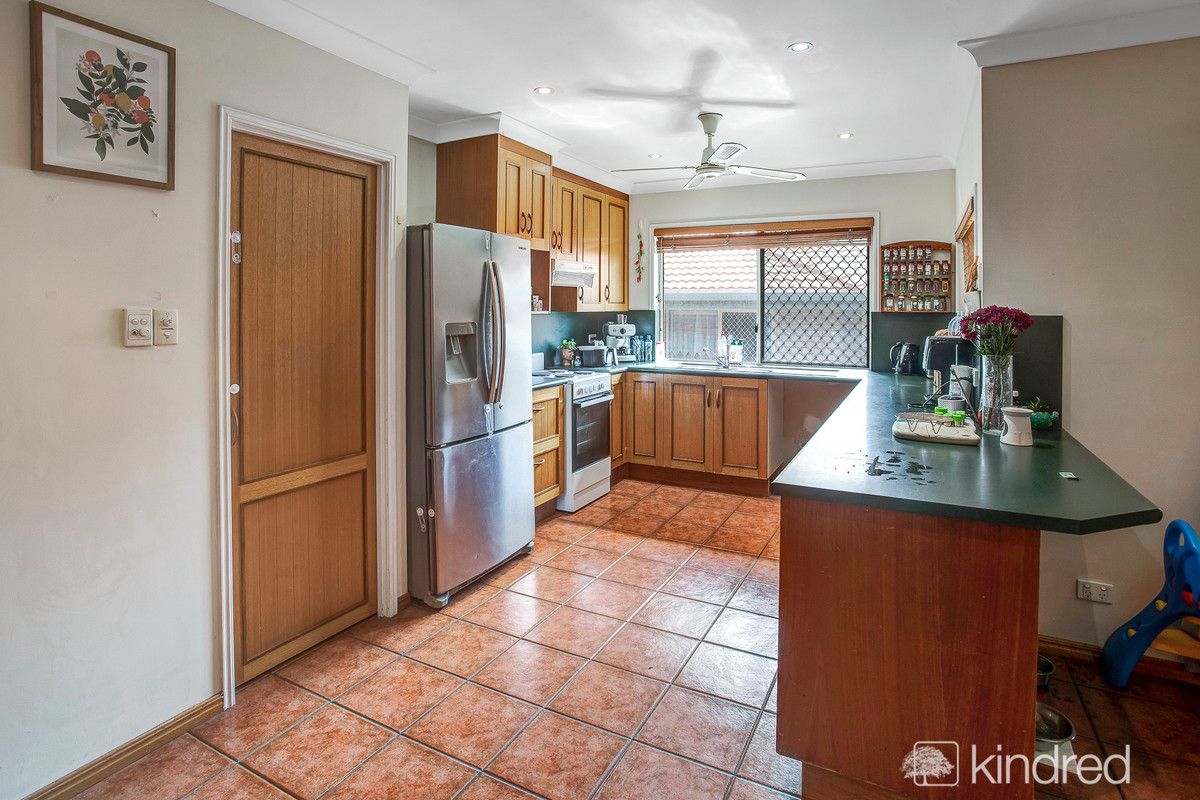 31 Mountain Blue Drive, Kallangur QLD 4503, Image 2