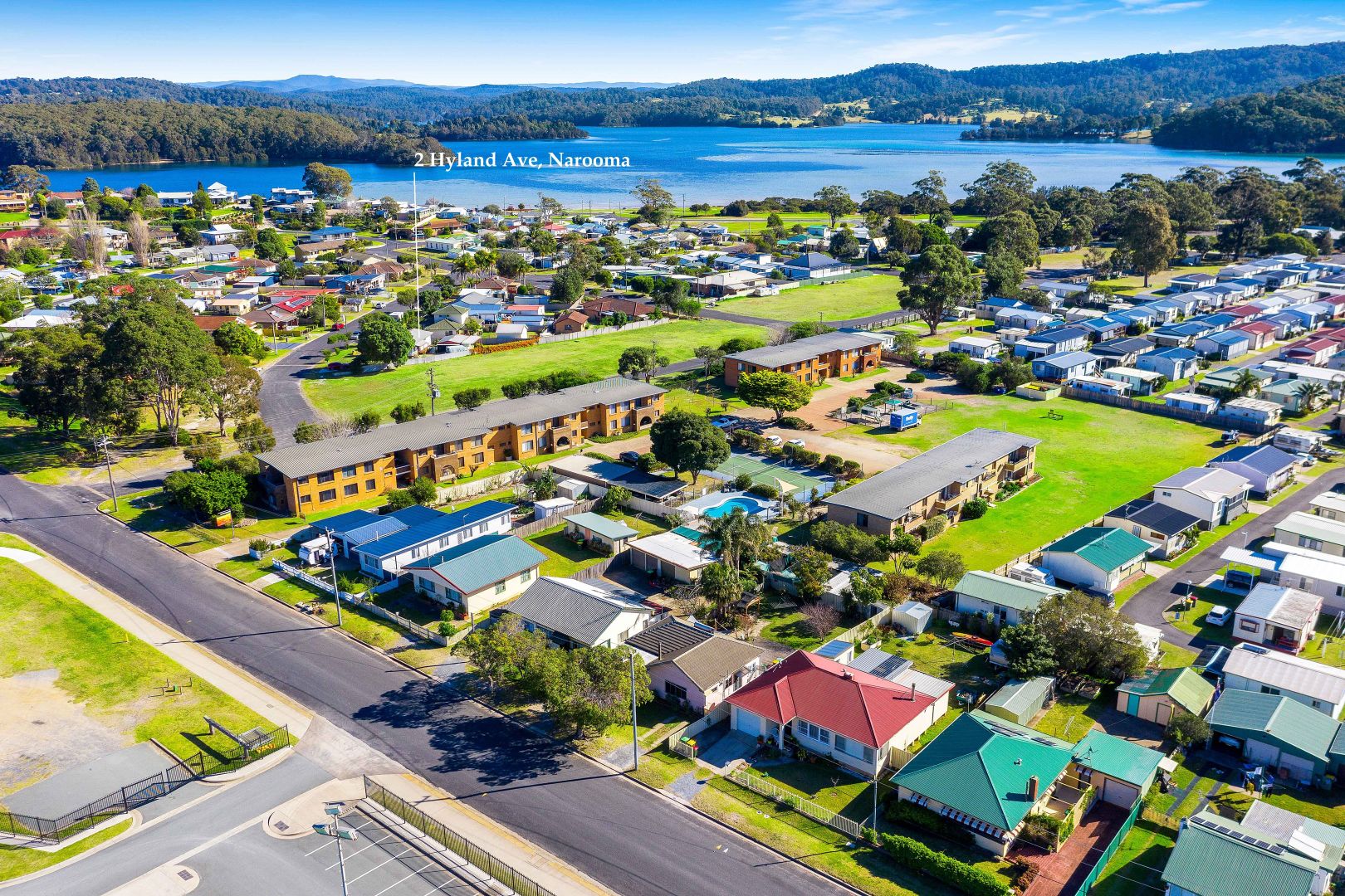 2 Hyland Avenue, Narooma NSW 2546, Image 2