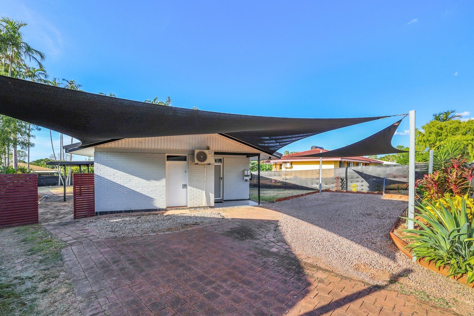 3 bedrooms House in 12 Mahogany Crescent KARAMA NT, 0812